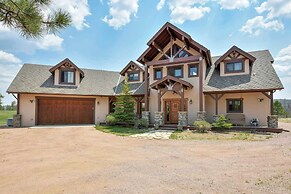 Idyllic Florissant Cabin w/ Patio & Hot Tub!