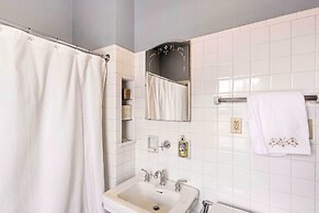 Historic Brookfield Farm Home ~ 14 Mi to Milwaukee