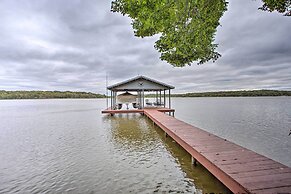 Cedar Creek Lake Home: Private Boat Dock, Fire Pit