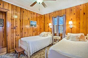 Dog-friendly Hendersonville Cabin: Deck & Views