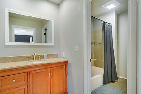 Updated Buffalo Springs House on the Lake!