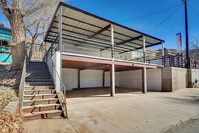 Updated Buffalo Springs House on the Lake!