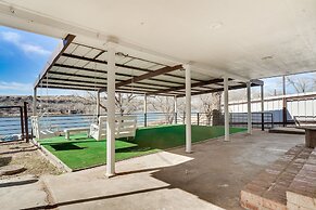 Updated Buffalo Springs House on the Lake!