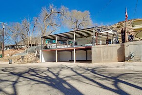 Updated Buffalo Springs House on the Lake!