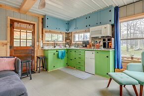 Bright Gladwin Cottage w/ Deck & Kayaks!