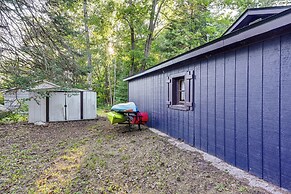 Bright Gladwin Cottage w/ Deck & Kayaks!