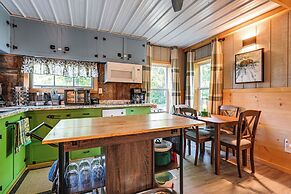 Bright Gladwin Cottage w/ Deck & Kayaks!