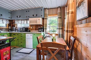 Bright Gladwin Cottage w/ Deck & Kayaks!
