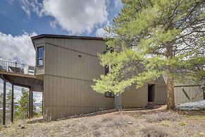 Panoramic Mountain-view Retreat w/ Hot Tub + Deck!