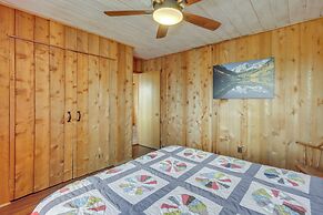 Panoramic Mountain-view Retreat w/ Hot Tub + Deck!