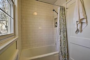 Townhome w/ Fast & New Wifi - Walk to Downtown!