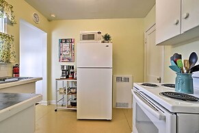 Townhome w/ Fast & New Wifi - Walk to Downtown!