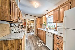 Woodland Retreat: Near Trails, Golf & Wineries!