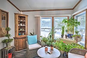 Woodland Retreat: Near Trails, Golf & Wineries!