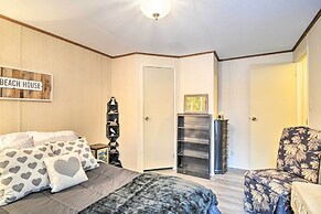 Woodland Retreat: Near Trails, Golf & Wineries!