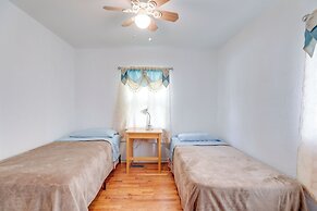 Glendale Heights Home With Office and Backyard!