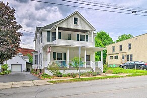 Lovely Hammondsport Home, Walk to Keuka Lake!
