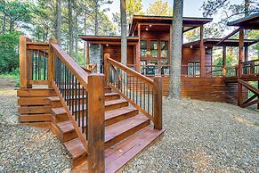 Sleek Cabin w/ Hot Tub: 11 Mi to Broken Bow Lake!