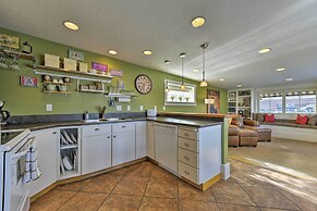 Walkable Downtown Logan Apartment w/ Rooftop Deck