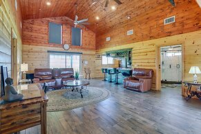 Rustic California Vacation Rental w/ Rooftop Patio