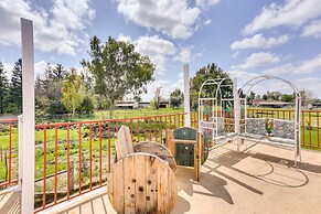 Rustic California Vacation Rental w/ Rooftop Patio