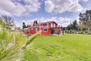 Rustic California Vacation Rental w/ Rooftop Patio