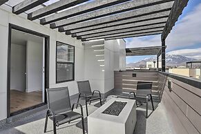 Chic & Sunny Provo Townhome w/ Rooftop Deck!