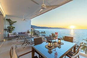 Puerto Vallarta Resort Condo, On-site Beach Access