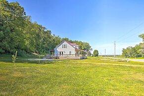 Peaceful Kansas Cottage w/ Wraparound Deck!