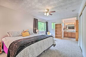 Bryan Home w/ Deck & Yard ~ 4 Mi to Texas A & M!