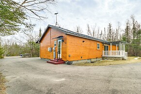 Serene Presque Isle Harbor Home on Sunrise Side!