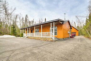 Serene Presque Isle Harbor Home on Sunrise Side!