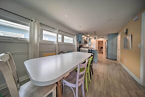 1 Mi to Presque Isle: Waterfront Lake Erie Cottage