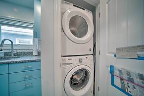 1 Mi to Presque Isle: Waterfront Lake Erie Cottage