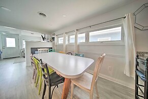 1 Mi to Presque Isle: Waterfront Lake Erie Cottage