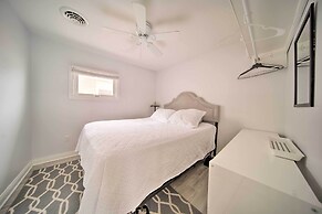 1 Mi to Presque Isle: Waterfront Lake Erie Cottage