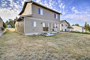 Pet-friendly Poulsbo Abode w/ Mountain Views!