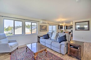 Pet-friendly Poulsbo Abode w/ Mountain Views!
