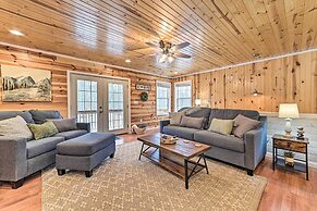 Lovely Elmira Cabin w/ Deck, 18 Mi to Gaylord