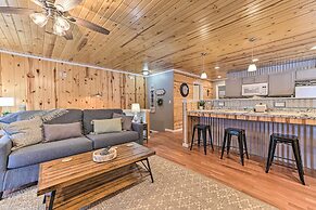 Lovely Elmira Cabin w/ Deck, 18 Mi to Gaylord