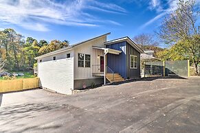 Chic Spacious AVL Oasis w/ Hot Tub & Fire Pit