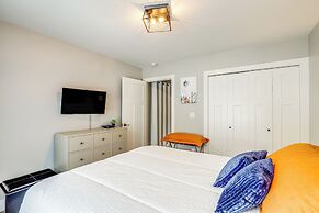 Hot Tub & Fire Pit: Chic Asheville Oasis