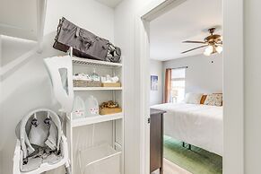 Hot Tub & Fire Pit: Chic Asheville Oasis