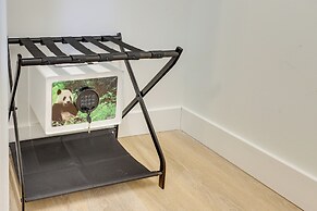 Hot Tub & Fire Pit: Chic Asheville Oasis