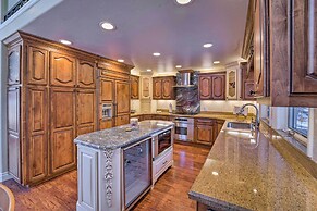 4 Mi to Dtwn Truckee: Tahoe Donner Home w/ Hot Tub