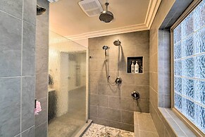 4 Mi to Dtwn Truckee: Tahoe Donner Home w/ Hot Tub