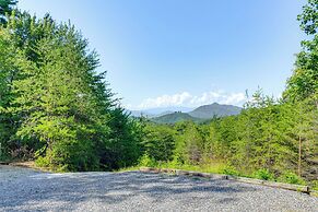 Bryson City Cabin Rental w/ Views & Hot Tub