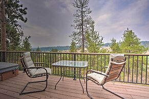 Resort-style Klamath Falls Home, Golf Course View!
