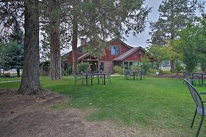 Resort-style Klamath Falls Home, Golf Course View!