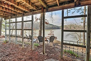Riverfront Deck + Fire Pit: Hot Springs Retreat!